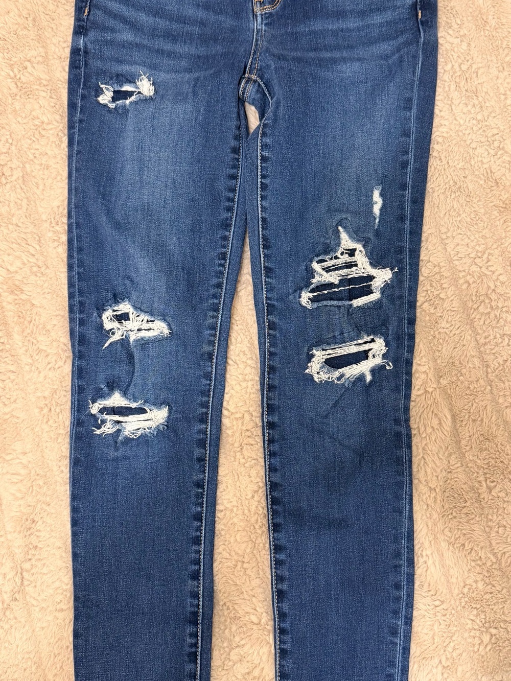 American Eagle Outfitters Distressed Dark Blue Skinny Jeans